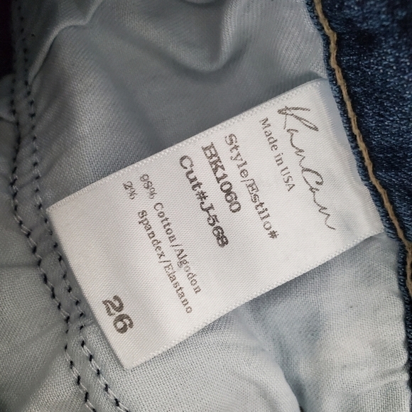 KanCan Distroyed Distressed Jeans Size 26. Good preowned condition. - Picture 9 of 10